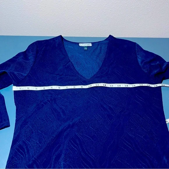 J Valdi Women’s Navy Blue 3/4 sleeve Swim Cover Up Size Medium - Picture 5 of 9